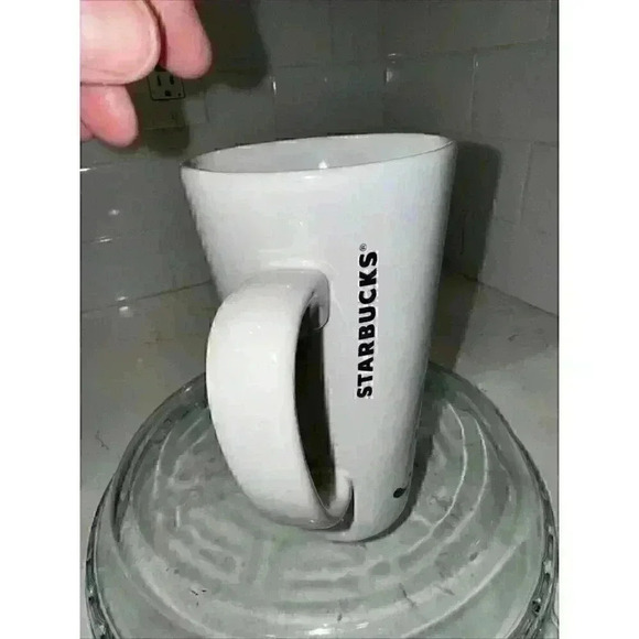 starbucks 2011 tall christmas tree mug. euc - Picture 6 of 12